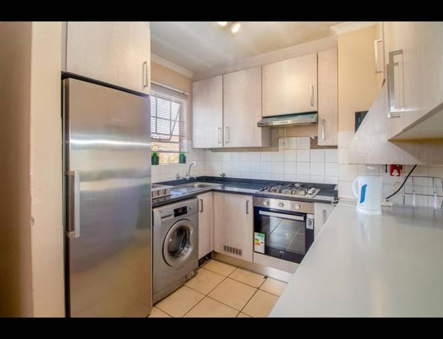 2 BEDROOM APARTMENT FOR SALE IN WELTEVREDEN PARK